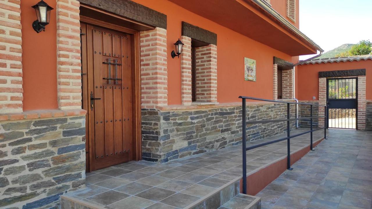 Casa Rural La Colmena Del Geoparque Наватрасьерра Экстерьер фото