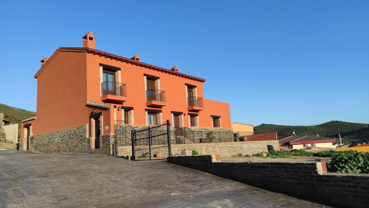 Casa Rural La Colmena Del Geoparque Наватрасьерра Экстерьер фото