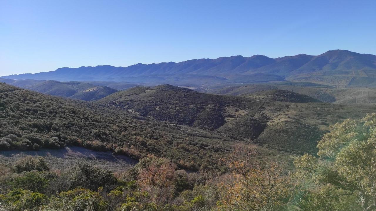Casa Rural La Colmena Del Geoparque Наватрасьерра Экстерьер фото